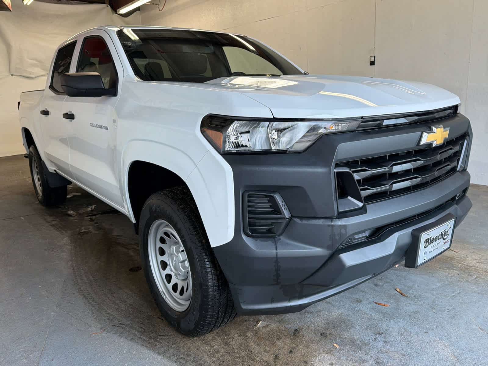 Used 2024 Chevrolet Colorado W/T image 4
