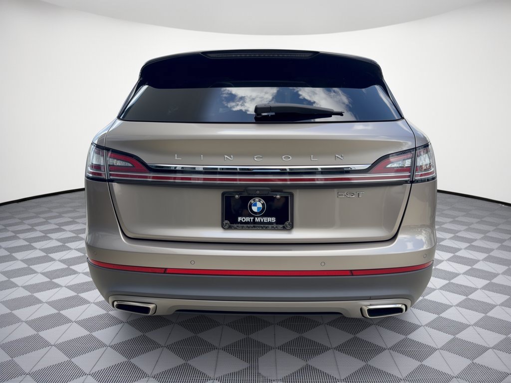 Used 2020 Lincoln Nautilus Reserve w/ Equipment Group 201A FWD image 11