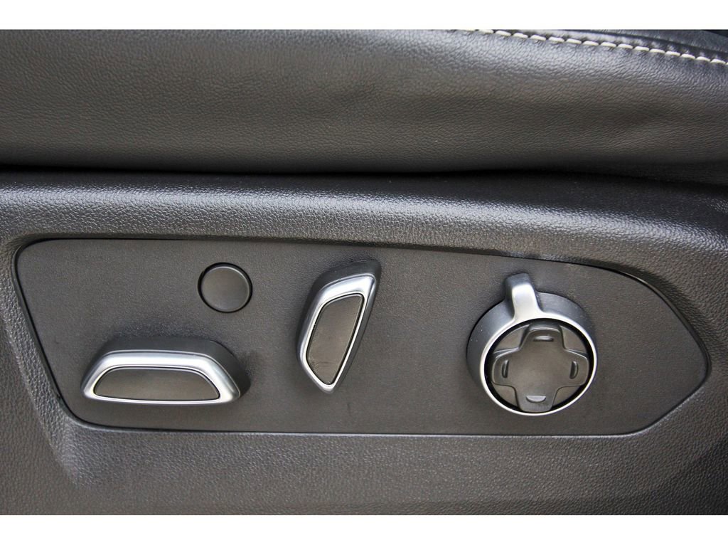 Certified 2025 Cadillac Escalade Sport Platinum w/ LPO, Floor Liner Package image 28