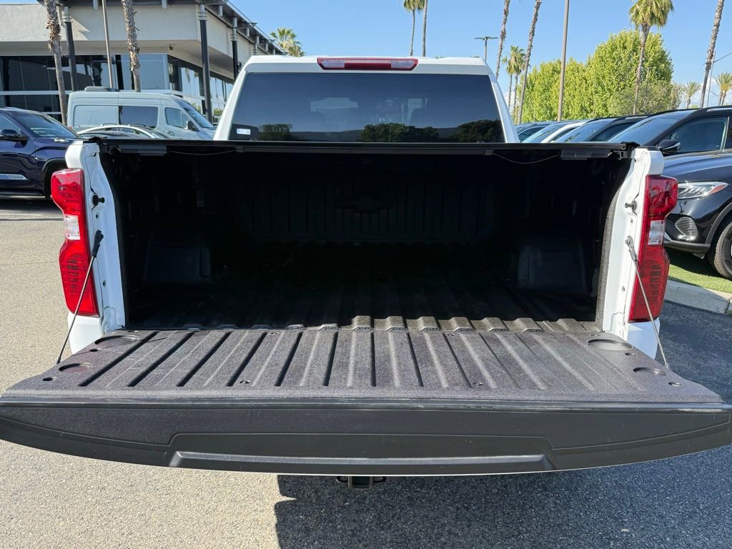 Used 2023 Chevrolet Silverado 1500 LT AWD/4WD image 18