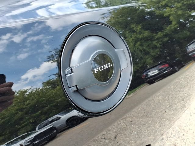 Used 2015 Dodge Challenger R/T Plus RWD image 11