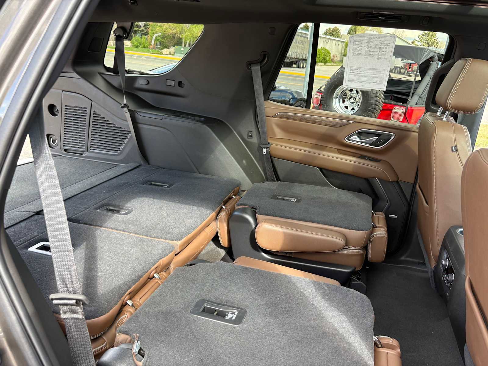 Used 2021 Chevrolet Tahoe High Country AWD/4WD image 37