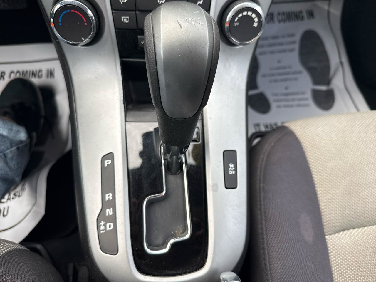 Used 2013 Chevrolet Cruze LS FWD image 37