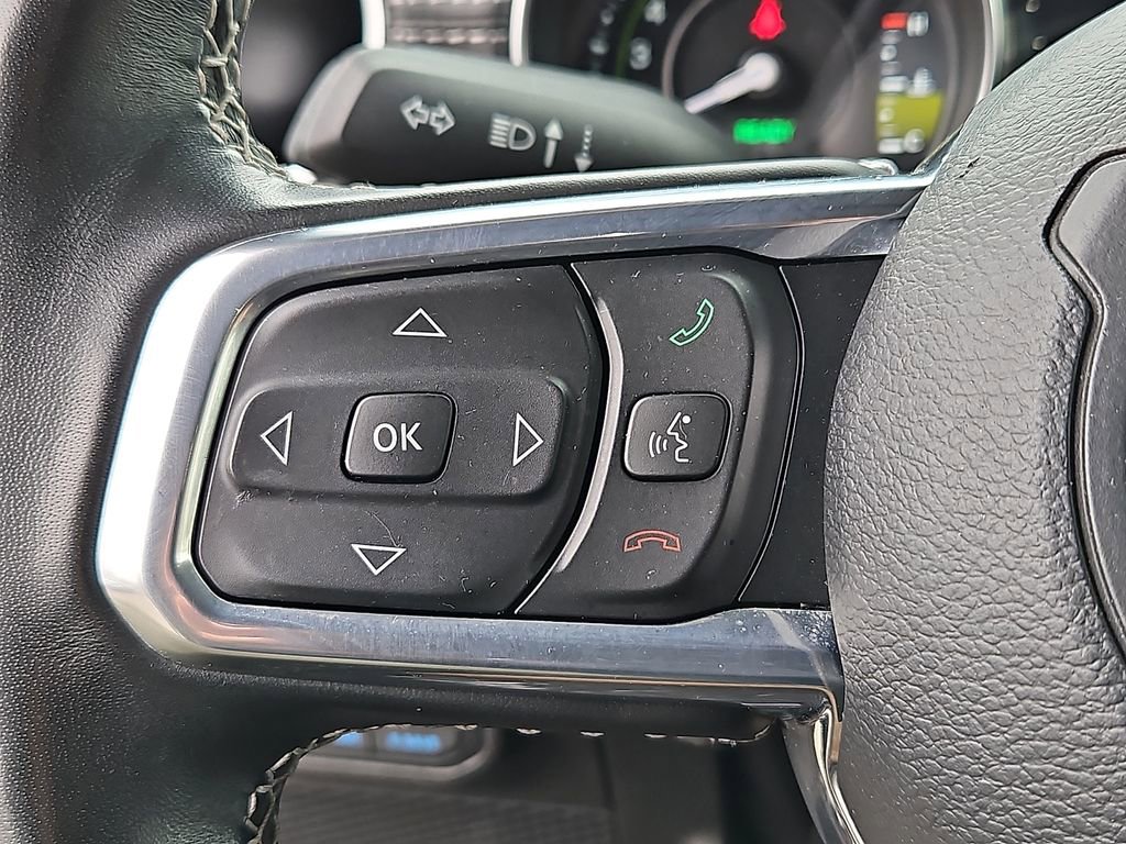 Used 2023 Jeep Wrangler Unlimited Sahara w/ Cold Weather Group AWD/4WD image 24