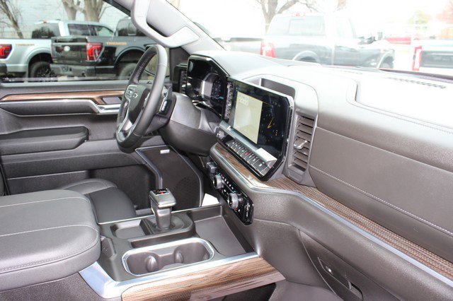 Used 2024 Chevrolet Silverado 1500 RST image 17