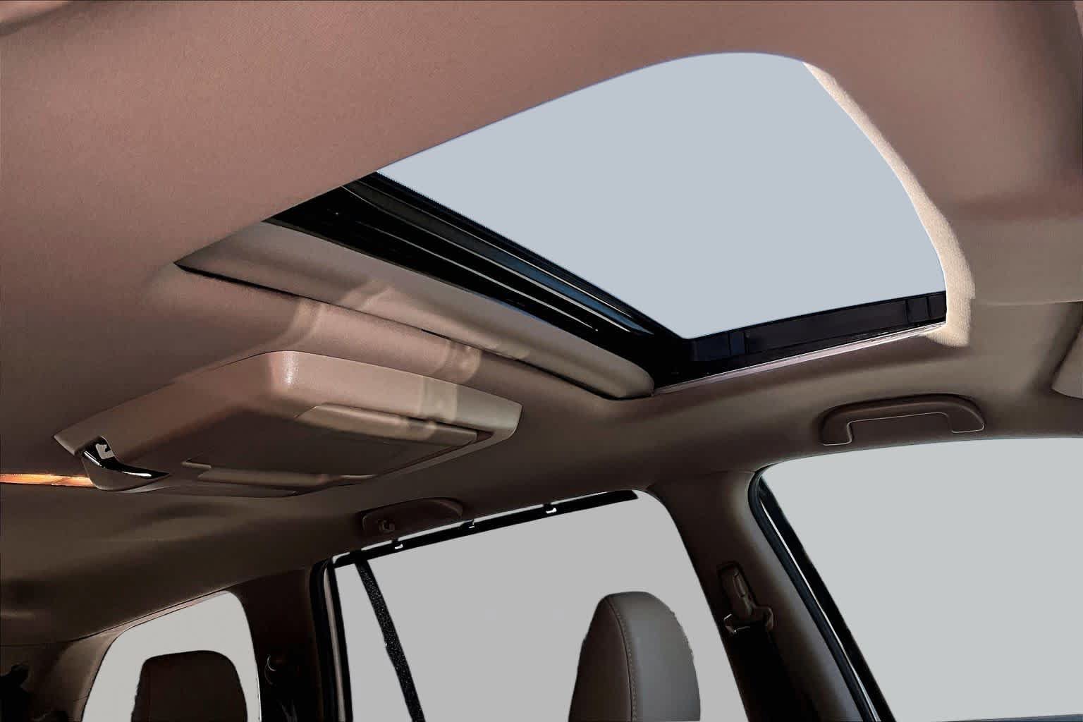 Used 2022 Honda Pilot Touring image 13