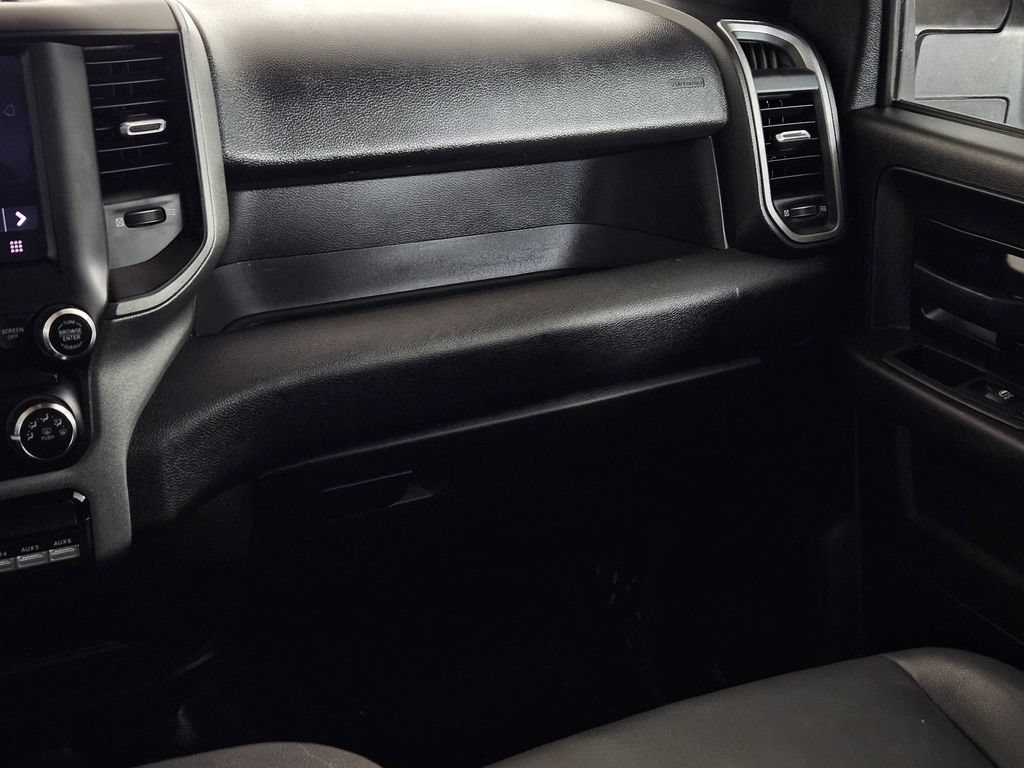 Used 2024 RAM 2500 Tradesman w/ Chrome Appearance Group AWD/4WD image 9