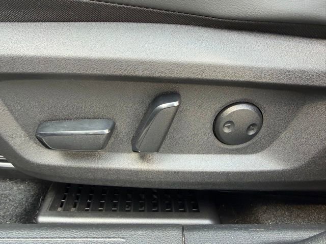 Used 2023 Nissan Rogue SV w/ SV Premium B Package image 14