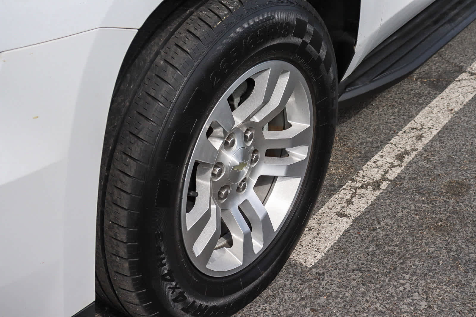 Used 2017 Chevrolet Suburban LS image 4