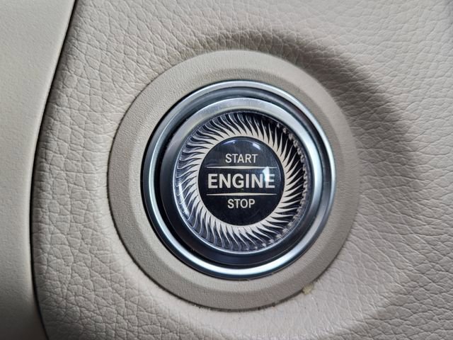 Used 2022 Mercedes-Benz GLC 300 4MATIC image 24