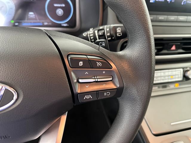 Used 2023 Hyundai Kona SE w/ Cargo Package FWD image 16