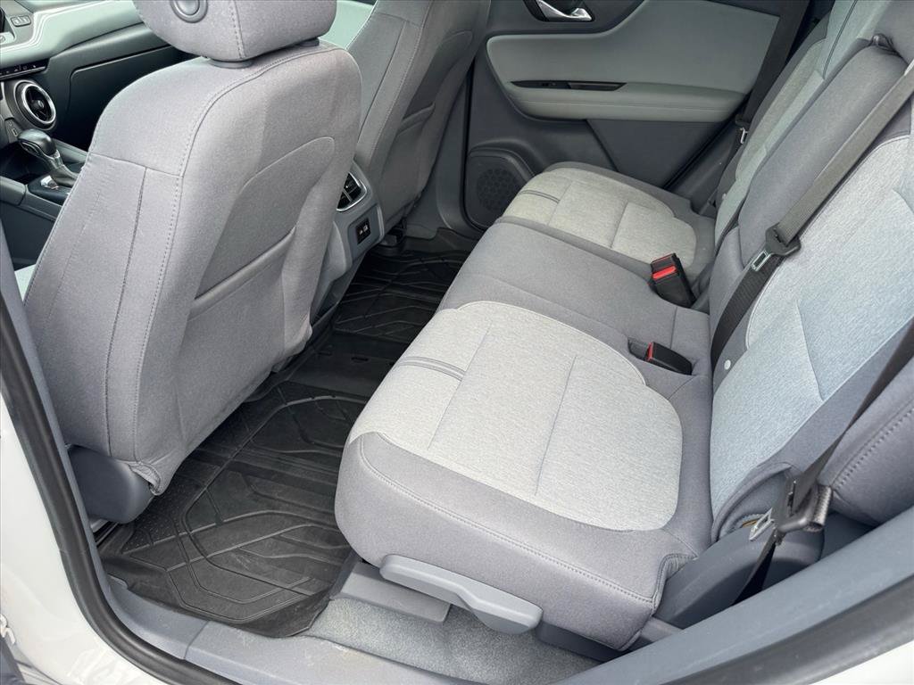 Used 2020 Chevrolet Blazer LT FWD image 11