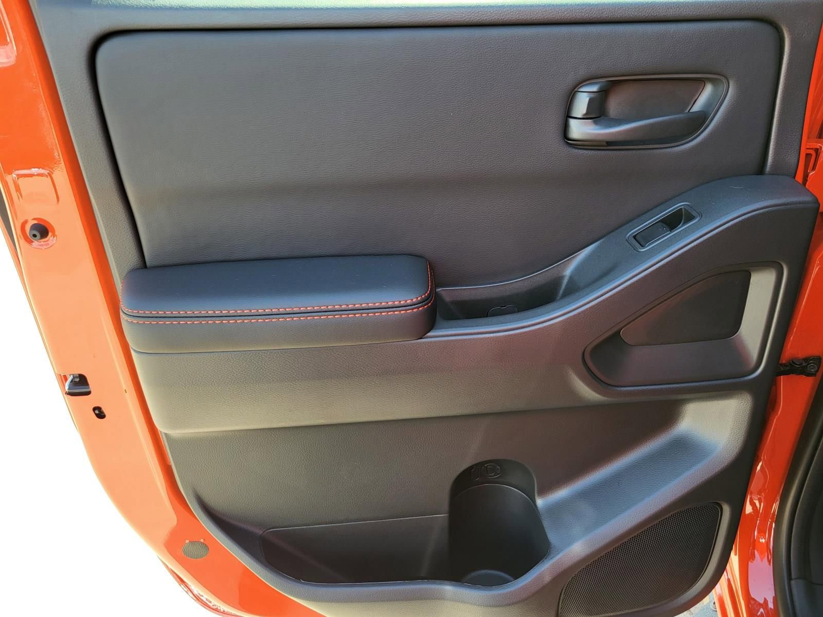 New 2026 Nissan Frontier PRO-4X w/ Pro-4x Convenience Package image 13