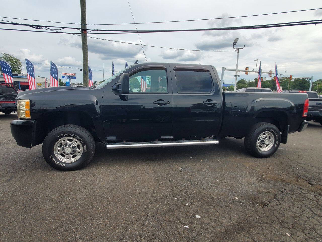 Used 2009 Chevrolet Silverado 2500 LTZ w/ Suspension Package, Off-Road image 2