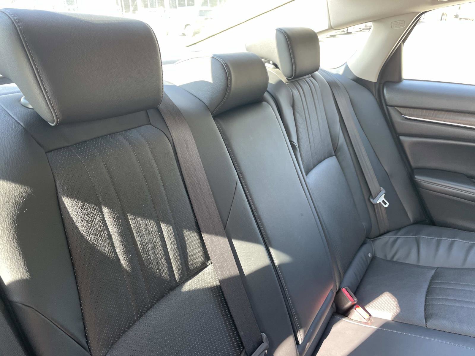 Used 2018 Honda Accord EX-L image 20