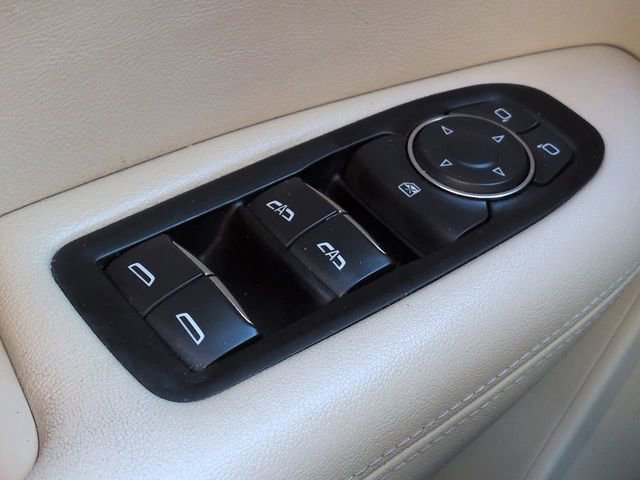 Used 2017 Cadillac XT5 Base w/ LPO, Wheel Lock Package image 23