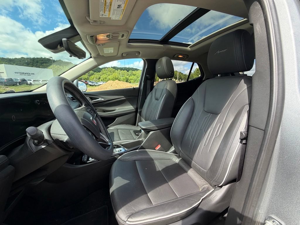 Used 2024 Buick Encore GX Avenir w/ Avenir Technology Package AWD/4WD image 6