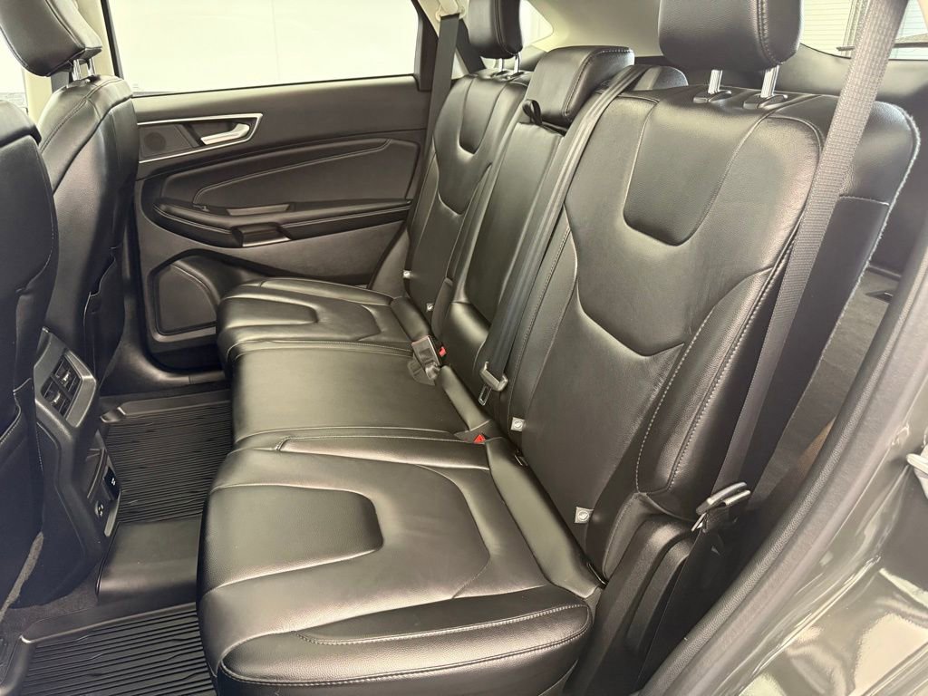 Used 2022 Ford Edge Titanium AWD/4WD image 48