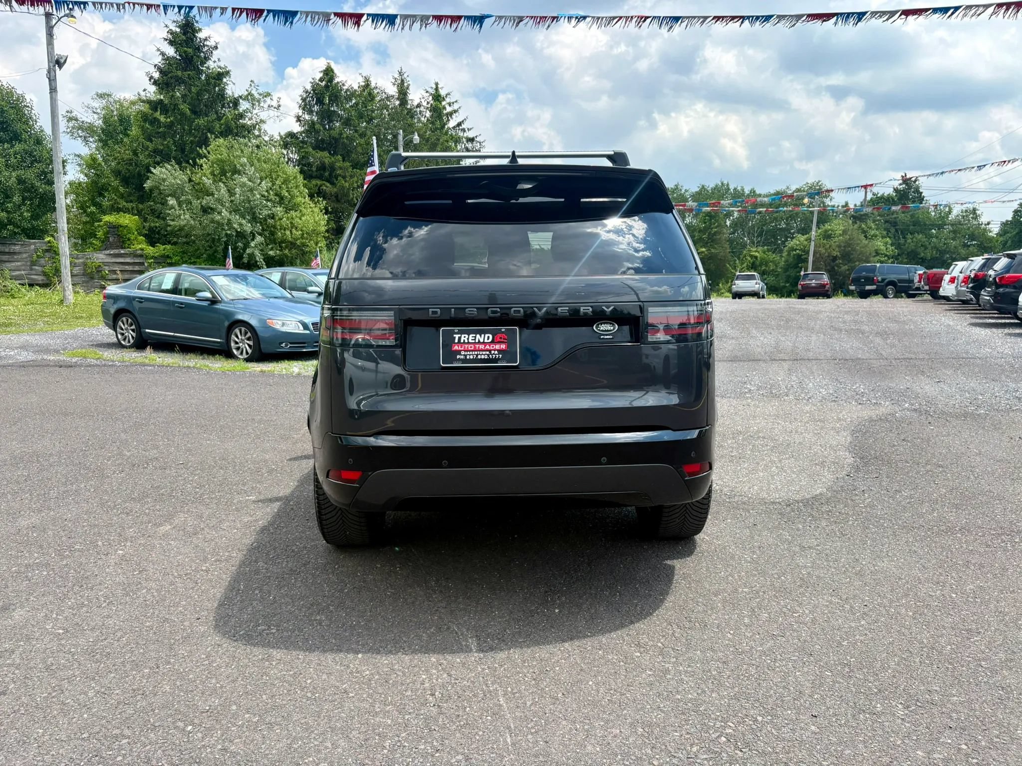 Used 2022 Land Rover Discovery S R-Dynamic AWD/4WD image 4