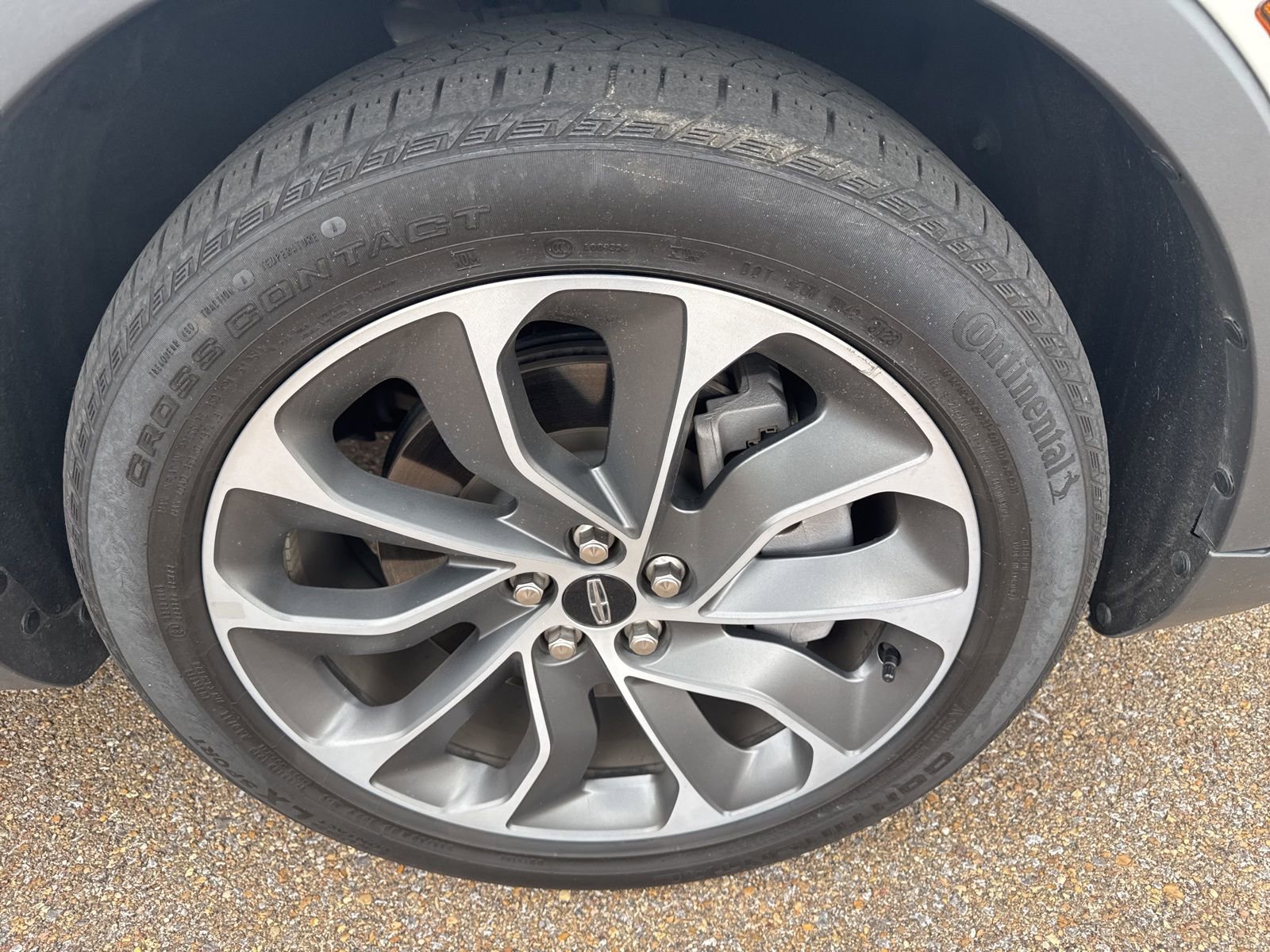 Used 2023 Lincoln Nautilus Reserve w/ Luxury Package image 9