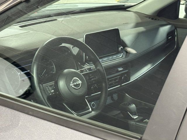 Used 2023 Nissan Rogue S AWD/4WD image 28