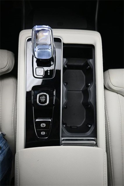 Used 2026 Volvo XC90 B6 Ultra w/ Protection Package Premier image 11