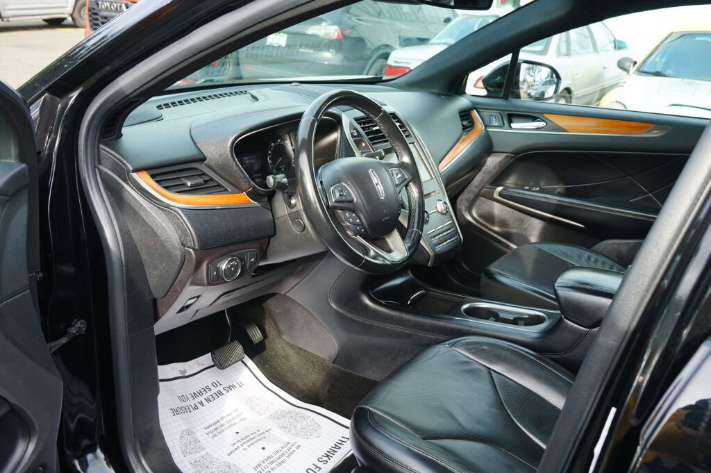 Used 2016 Lincoln MKC Reserve w/ Lincoln MKC Climate Package image 12