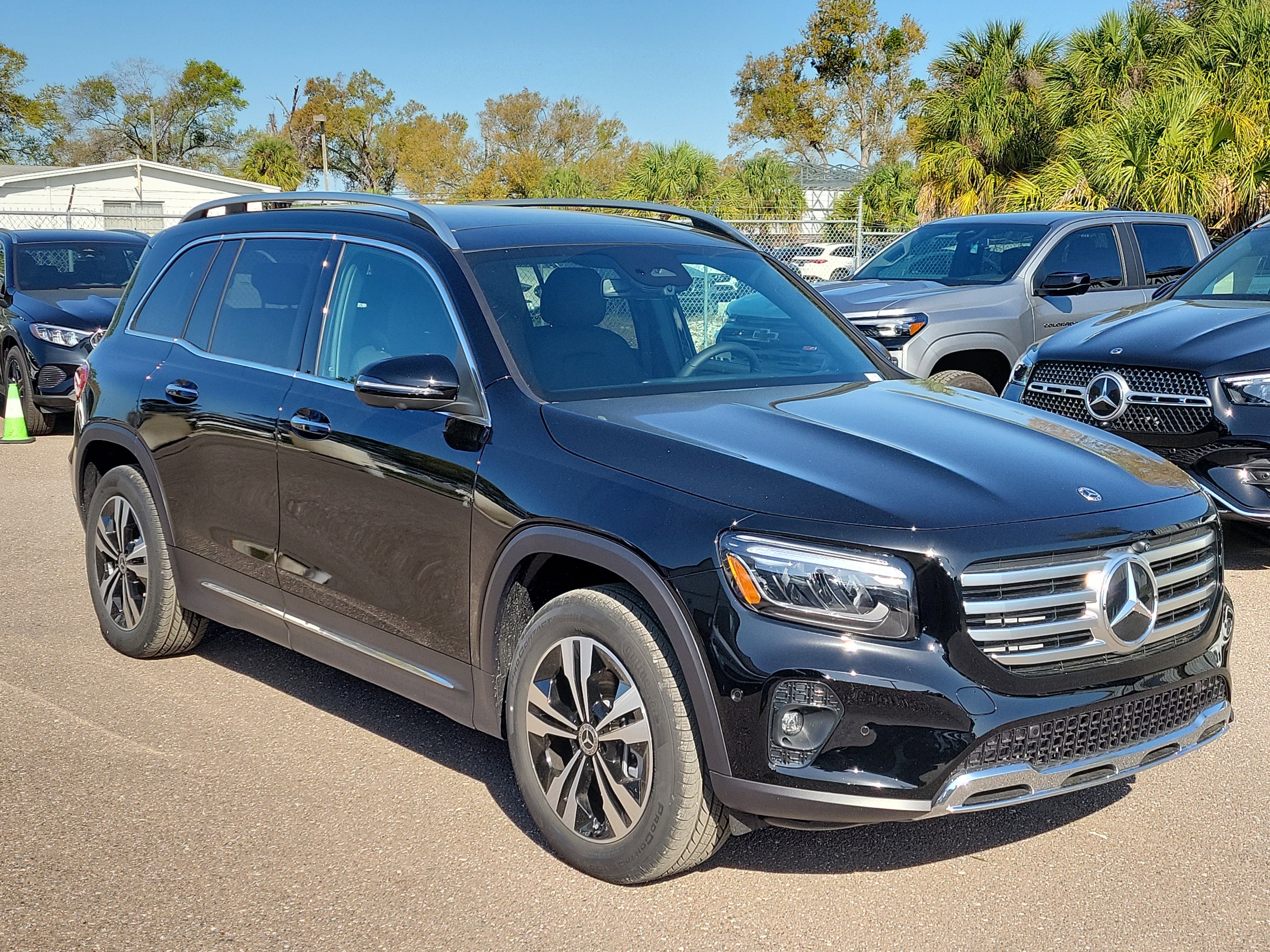 Certified 2026 Mercedes-Benz GLB 250 GLB 250 image 2