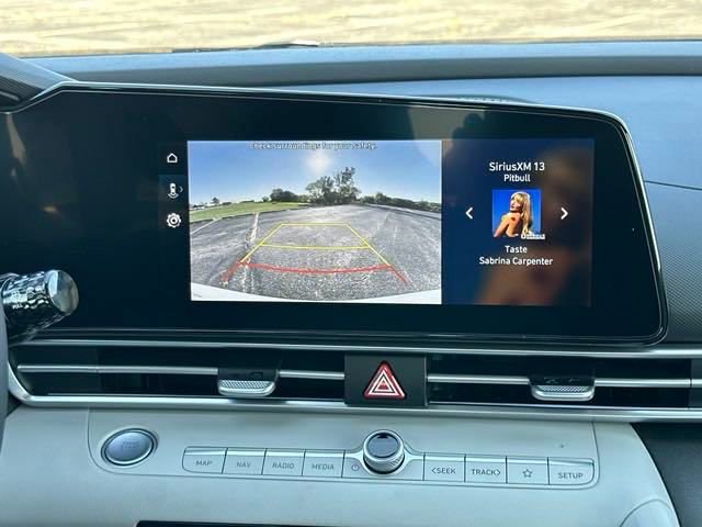 New 2025 Hyundai Elantra Limited w/ Cargo Package image 17