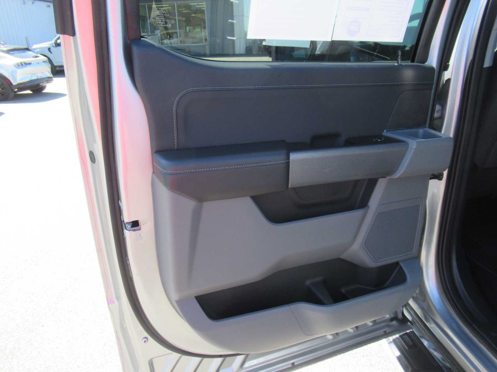 Used 2025 Ford F150 XLT w/ Equipment Group 301A Standard AWD/4WD image 19
