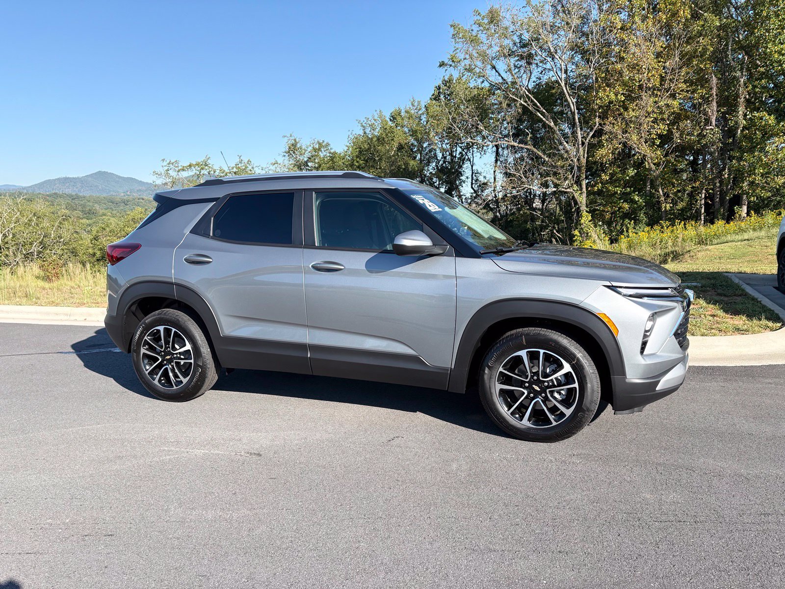 Used 2026 Chevrolet TrailBlazer LT FWD image 7