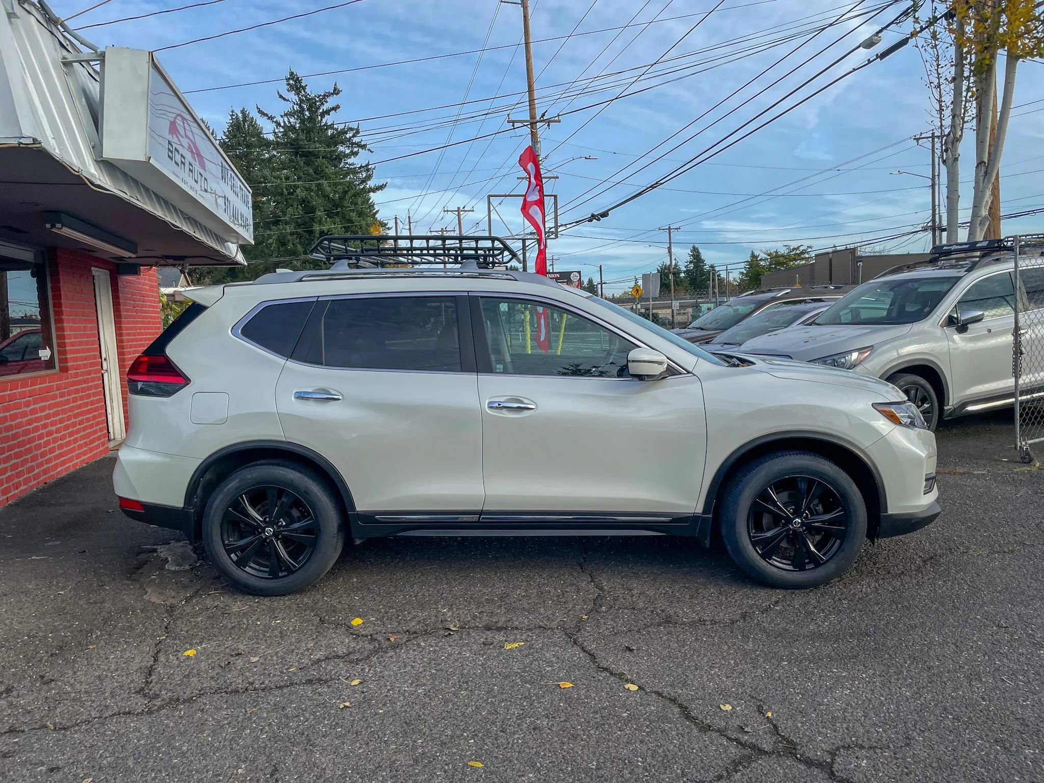 Used 2017 Nissan Rogue SL w/ SL Premium Package image 8