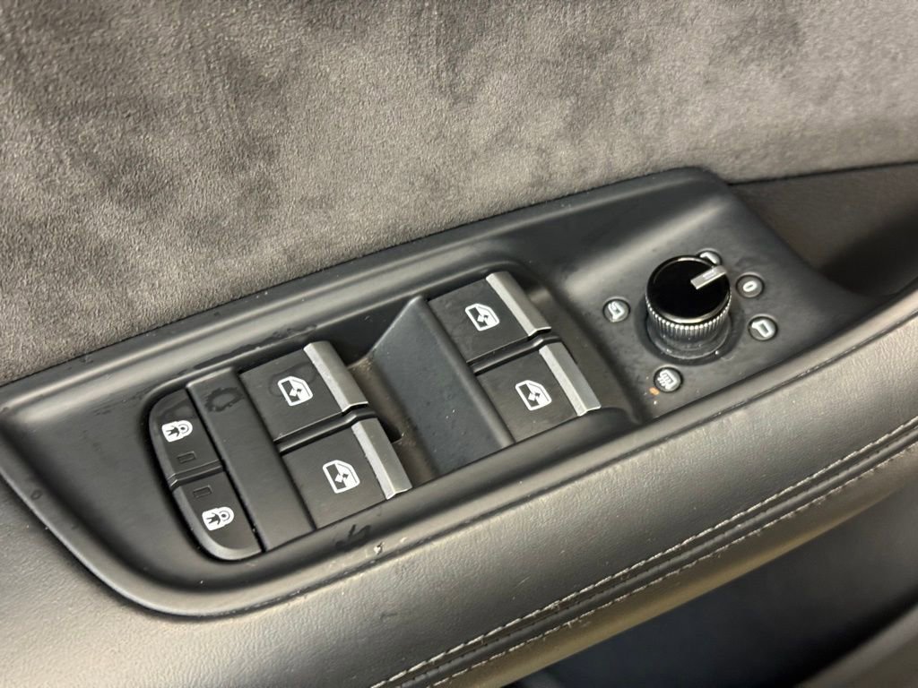 Used 2019 Audi Q8 Prestige w/ Luxury Package image 10