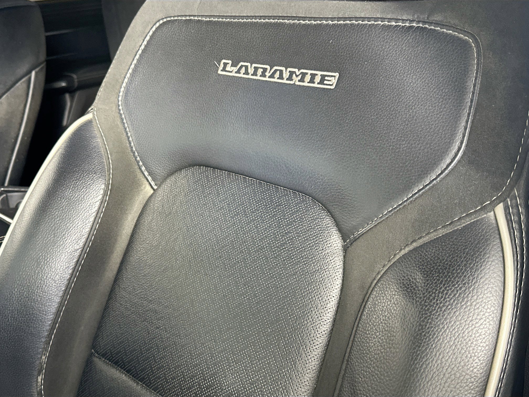 Used 2022 RAM 1500 Laramie RWD image 19