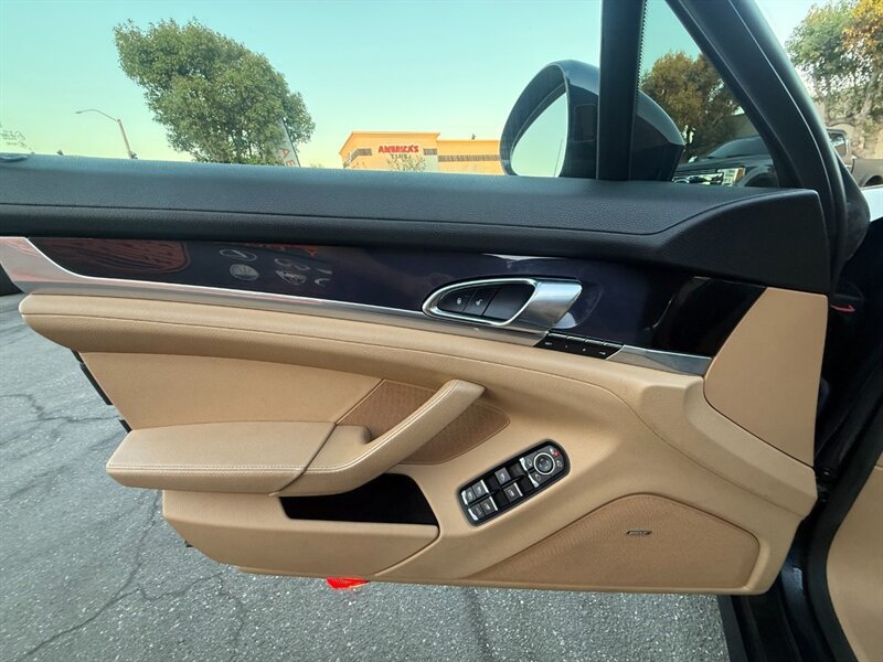 Used 2016 Porsche Panamera 4 Edition w/ Premium Package Plus AWD/4WD image 15