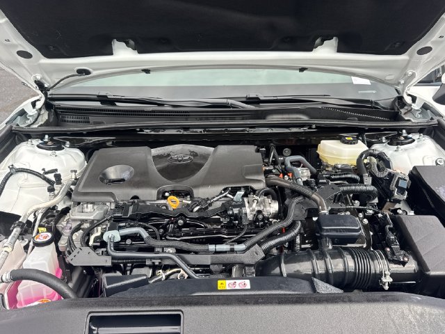 Used 2026 Toyota Camry Hybrid FWD image 26