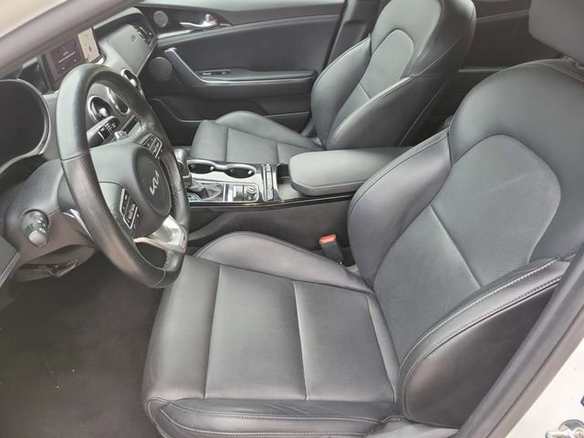 Used 2022 Kia Stinger GT-Line w/ Sun & Sound Package RWD image 9