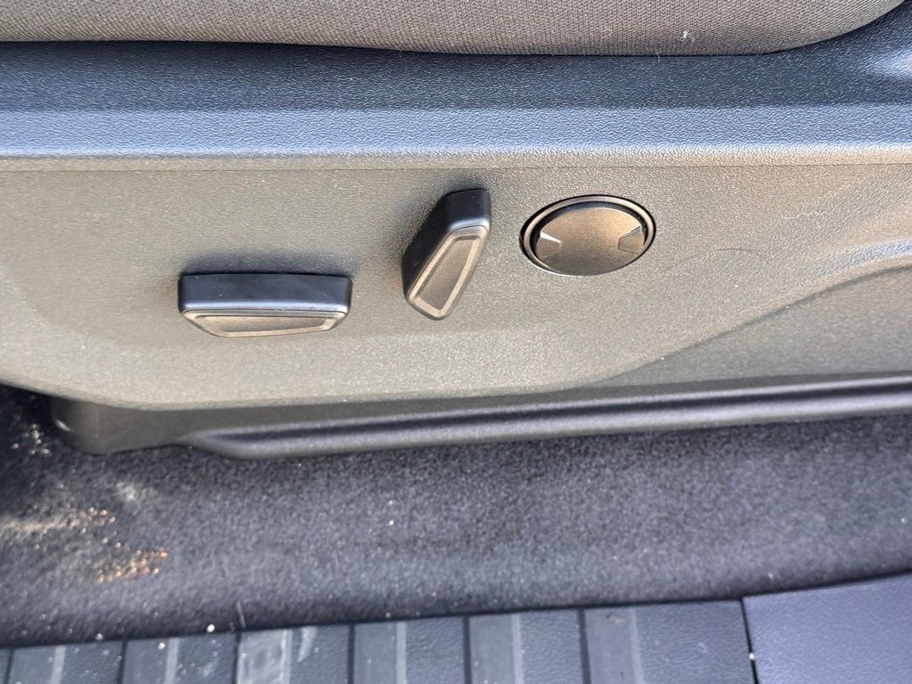 New 2026 Ford F150 XLT w/ Equipment Group 302A MID image 18