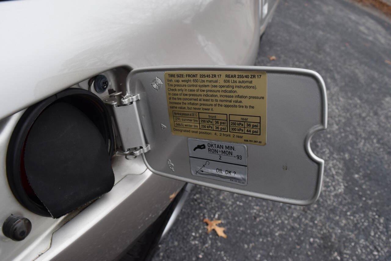 Used 1993 Porsche 928 GTS RWD image 21