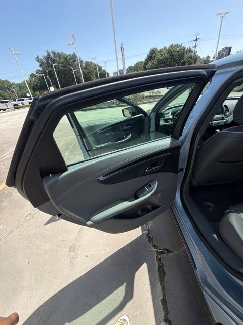 Used 2014 Chevrolet Impala LTZ FWD image 13