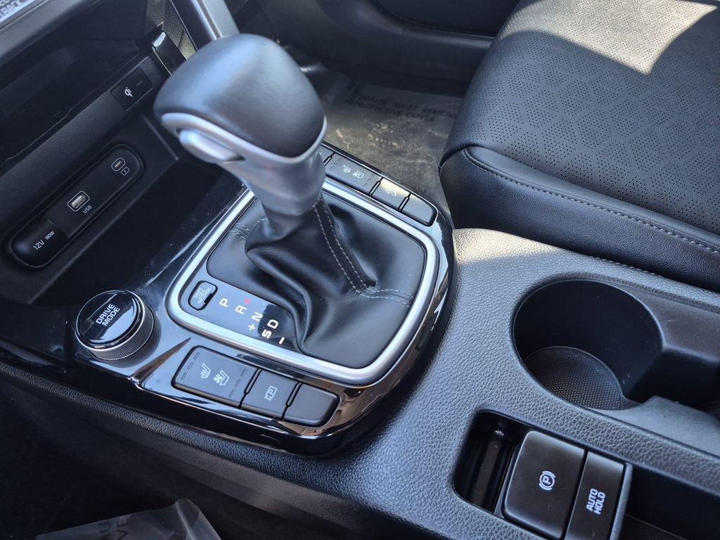 Certified 2024 Kia Seltos SX w/ SX Sunroof Package image 25