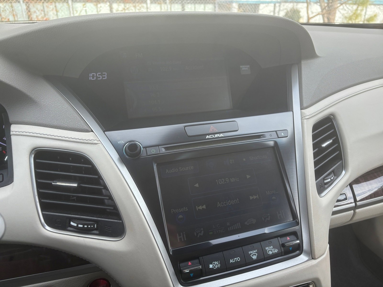 Used 2014 Acura RLX Hybrid w/ Advance Package image 26