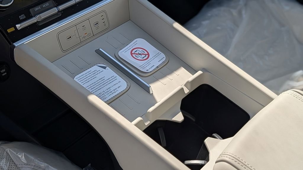 New 2026 Hyundai Santa Fe SEL FWD image 12
