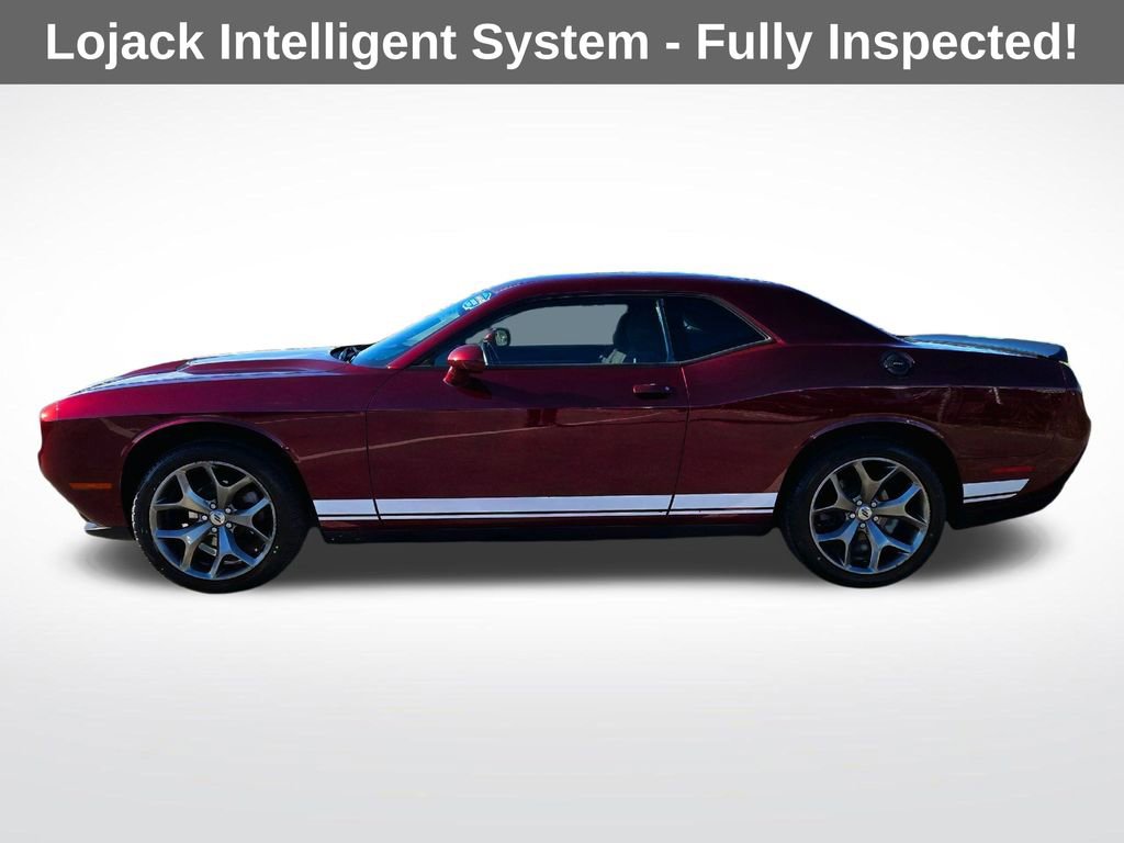 Used 2017 Dodge Challenger SXT image 5