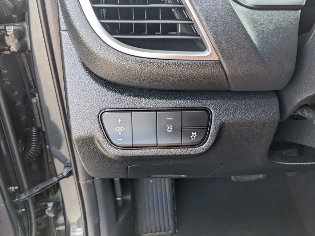 Certified 2025 Kia Seltos EX image 27