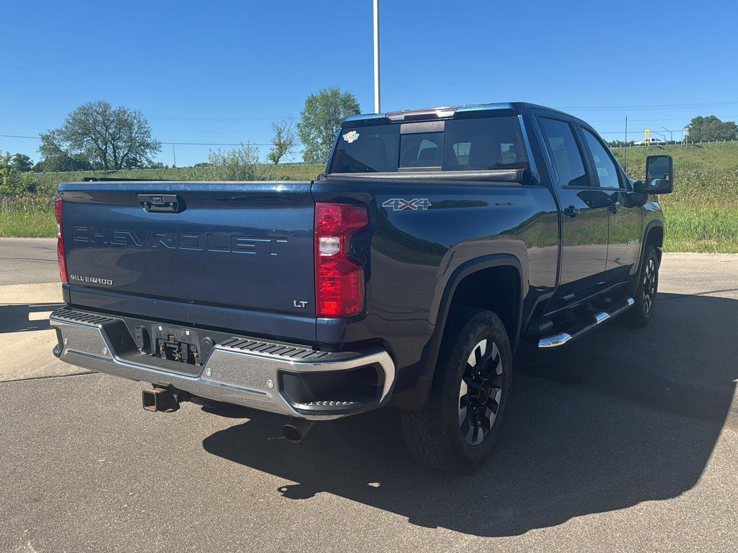 Used 2020 Chevrolet Silverado 2500 LT w/ All Star Edition AWD/4WD image 5