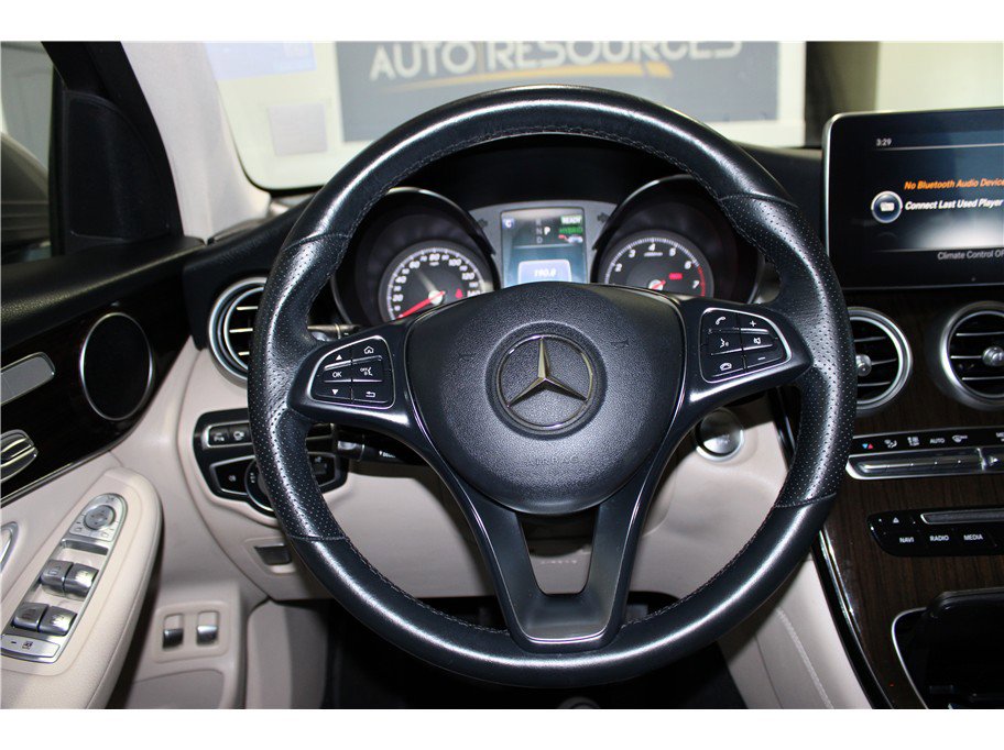 Used 2019 Mercedes-Benz GLC 350e 4MATIC image 21