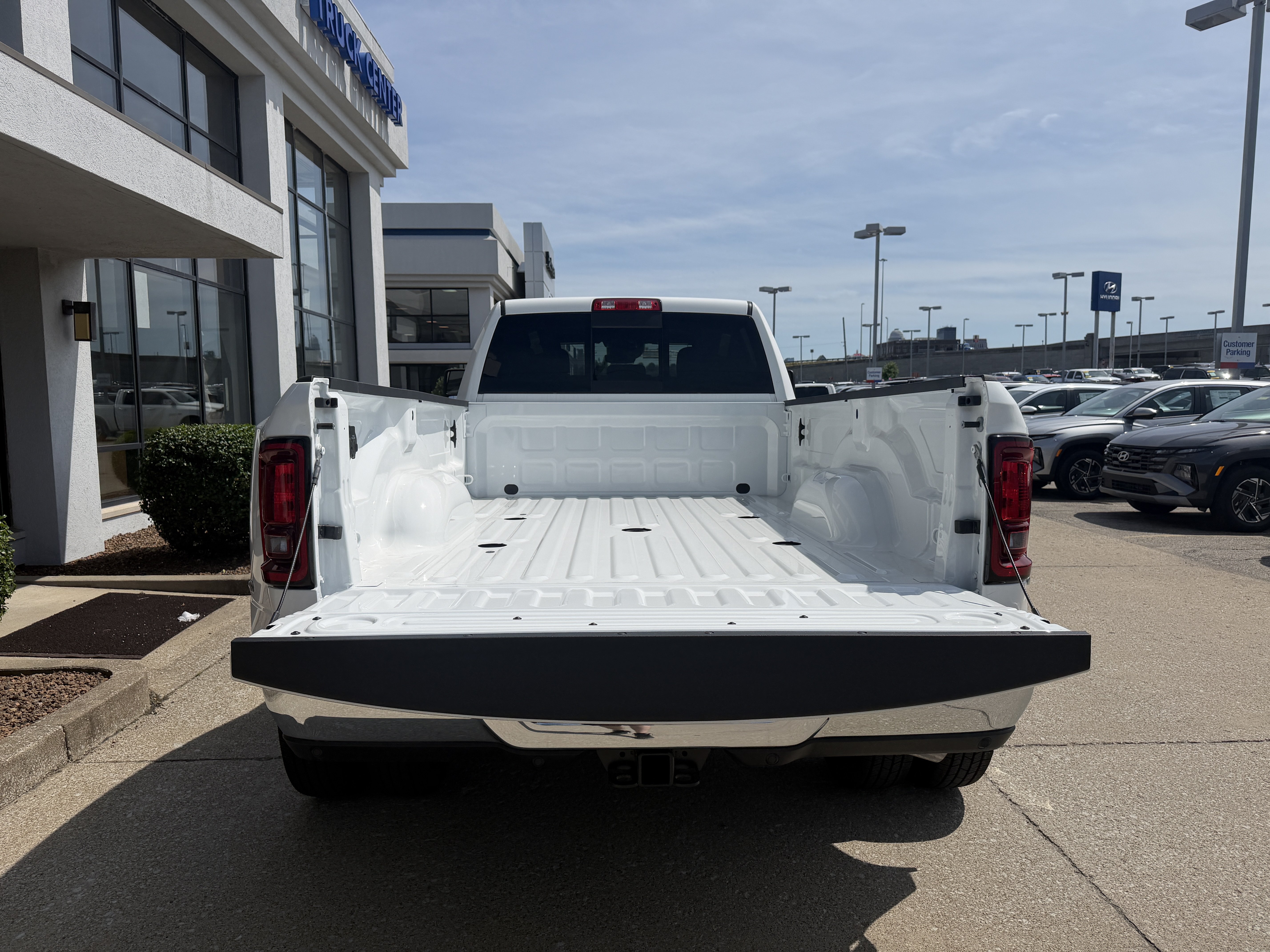 New 2026 RAM 3500 Tradesman AWD/4WD image 12