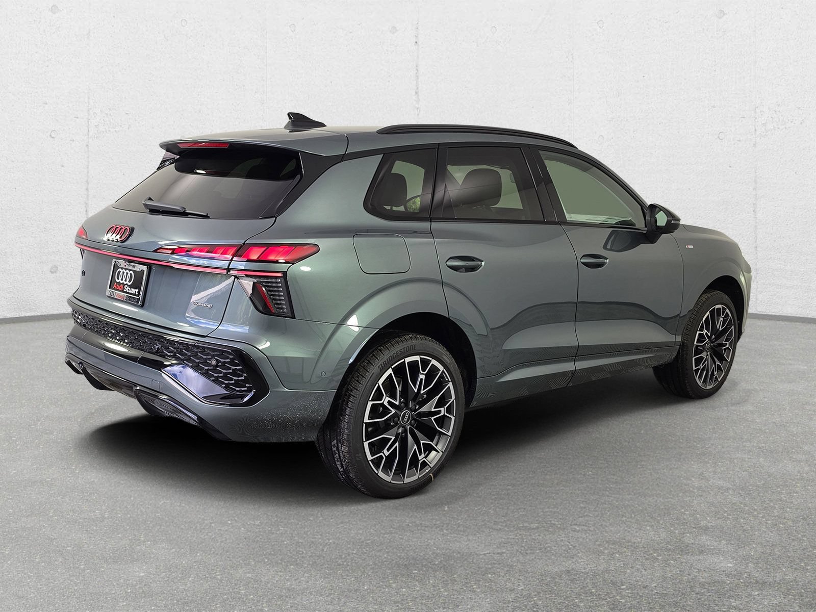 New 2026 Audi Q3 quattro 2.0T AWD/4WD image 6