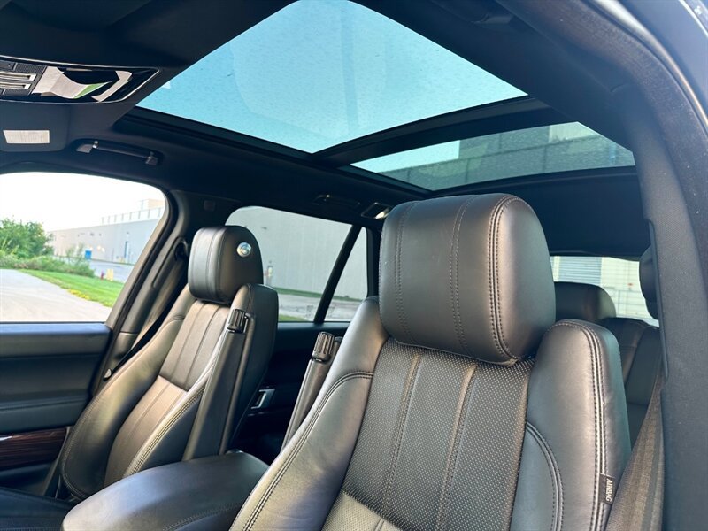 Used 2015 Land Rover Range Rover HSE AWD/4WD image 4